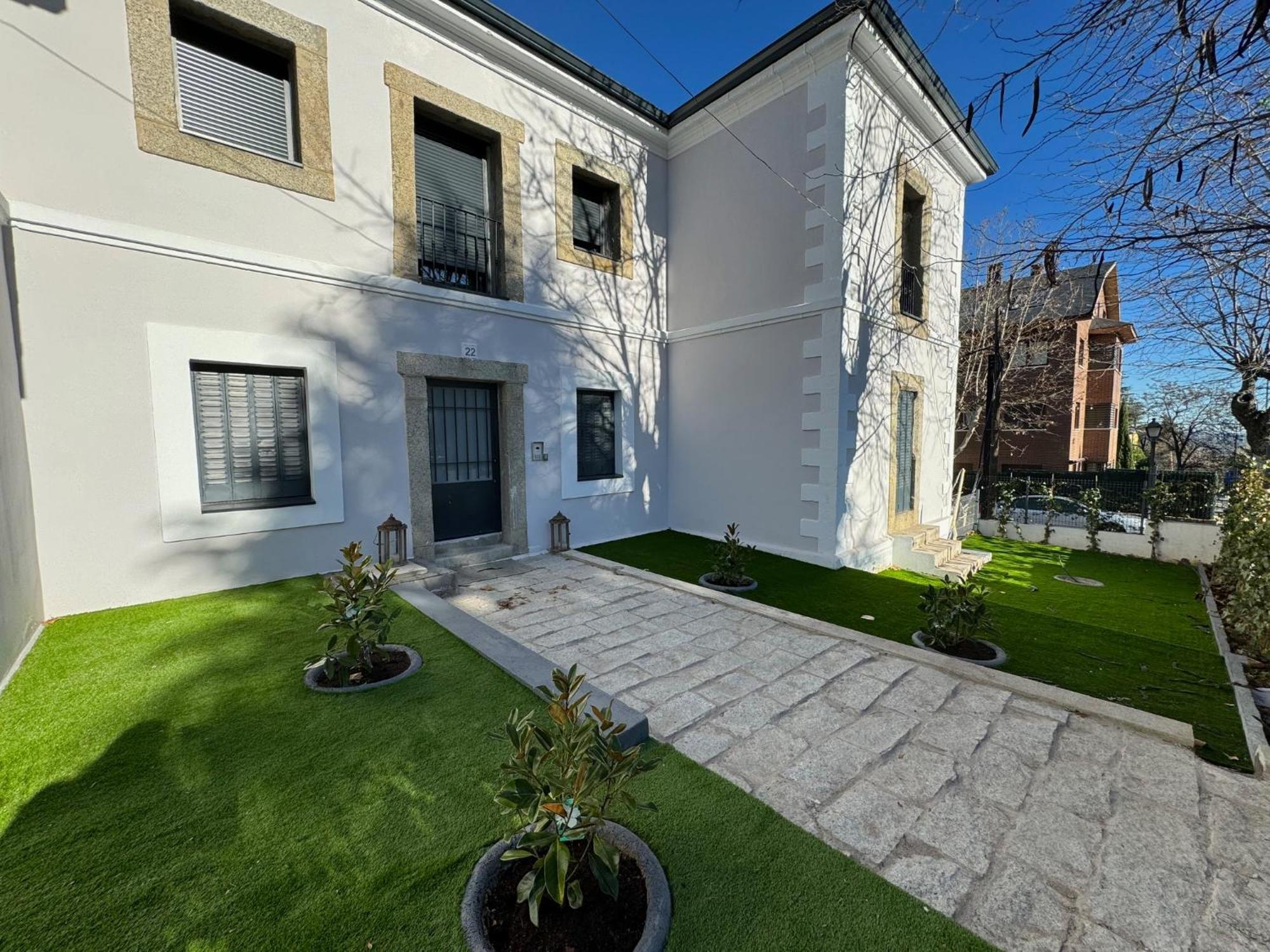 La Casita De Chloe Apartment เอล เอสโกเรียล ภายนอก รูปภาพ